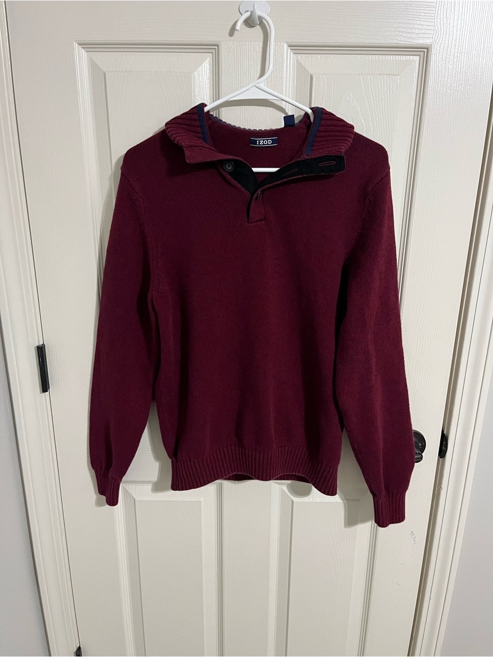 Izod Men's Red Knit Sweater - Picture 2 of 5
